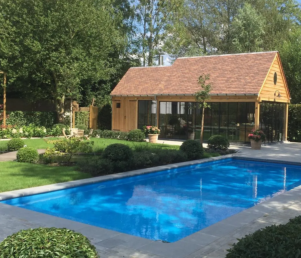 B&B Charming Escape Bed & Breakfast Steenokkerzeel